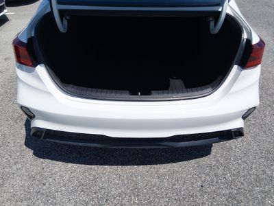 2024 Kia Forte - Photo 11