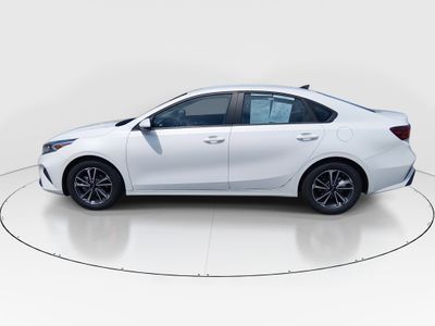 2024 Kia Forte - Photo 4