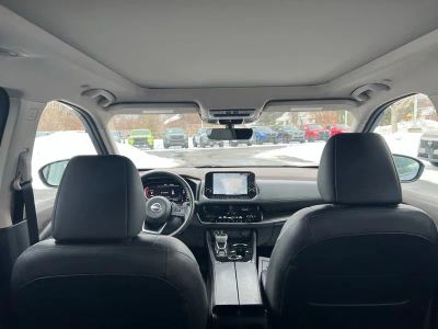 2023 Nissan Rogue Platinum - Photo 18