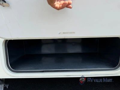 2018 Coachmen RV Freelander — photo 9 view