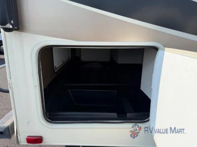 2018 Coachmen RV Freelander — photo 11 view