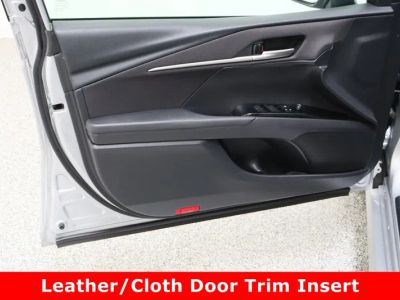 2025 Toyota Camry FWD - Photo 12
