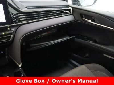 2025 Toyota Camry FWD - Photo 22