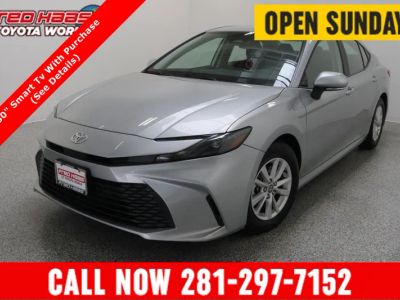 2025 Toyota Camry FWD - Photo 1