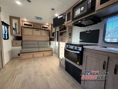 2025 Palomino SolAire - Photo 9