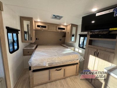 2025 Palomino SolAire - Photo 16
