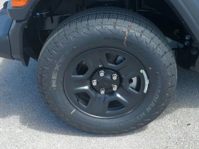 2026 Jeep Wrangler — photo 11 view