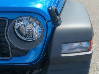 2026 Jeep Wrangler — photo 10 view