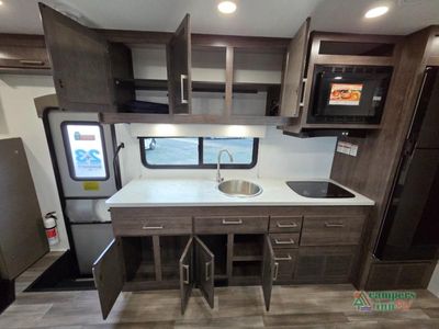 2026 Jayco Redhawk SE - Photo 28