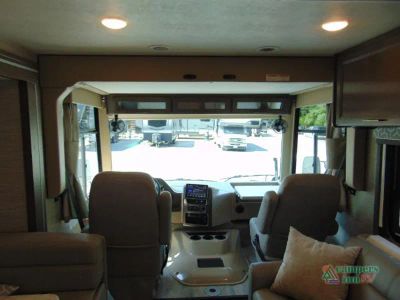 2022 Thor Motor Coach Freedom Traveler — photo 16 view