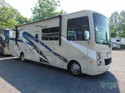 2022 Thor Motor Coach Freedom Traveler — front three-quarter view