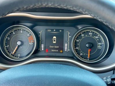2016 Jeep Cherokee — photo 39 view
