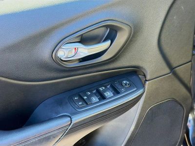 2016 Jeep Cherokee — photo 22 view