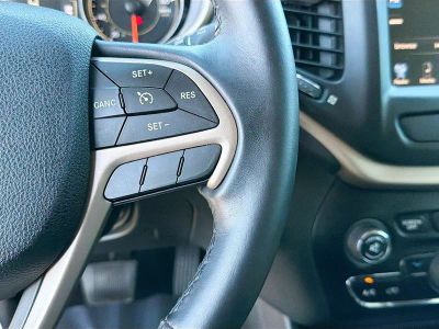 2016 Jeep Cherokee — photo 37 view