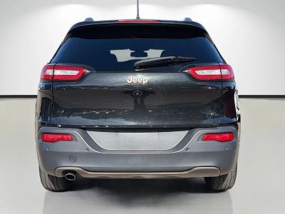 2016 Jeep Cherokee — interior view