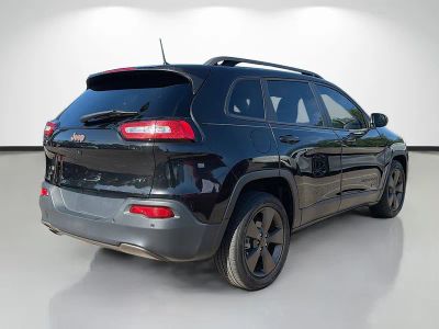 2016 Jeep Cherokee — rear three-quarter view