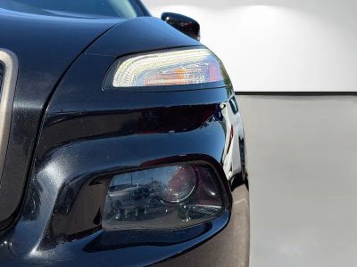 2016 Jeep Cherokee — photo 9 view