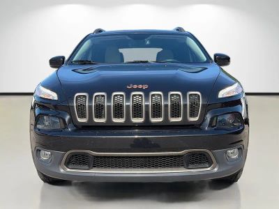 2016 Jeep Cherokee — photo 8 view