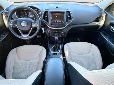 2016 Jeep Cherokee — photo 15 view