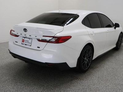 2026 Toyota Camry FWD - Photo 7