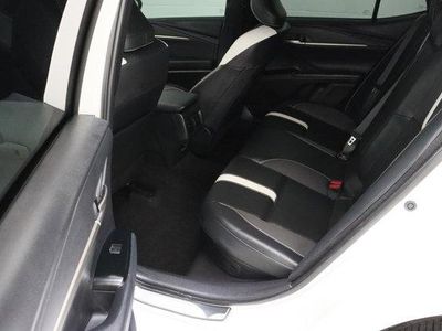 2026 Toyota Camry FWD - Photo 28