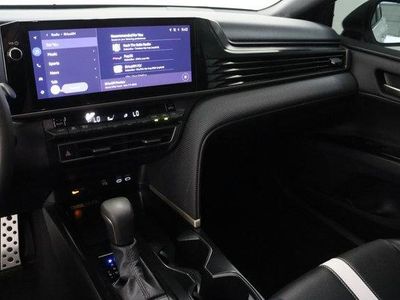 2026 Toyota Camry FWD - Photo 16