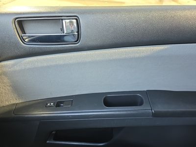 2012 Nissan Sentra — photo 21 view