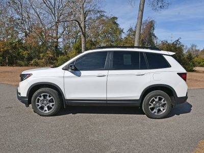 2023 Honda Passport - Photo 1