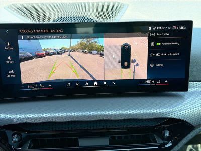 2026 BMW i4 — photo 33 view