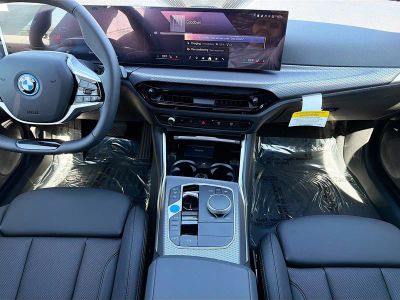 2026 BMW i4 — photo 18 view