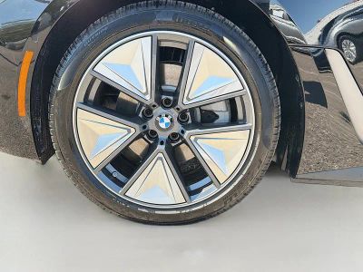 2026 BMW i4 — photo 41 view