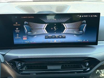 2026 BMW i4 — photo 34 view