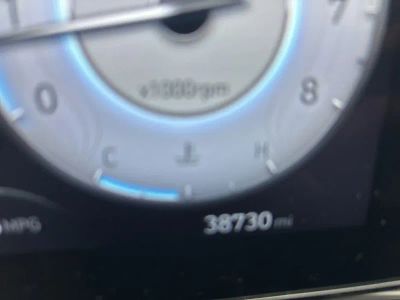 2025 Hyundai Elantra - Photo 10