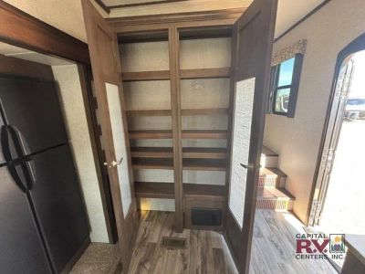 2018 Keystone RV Cougar — photo 14 view