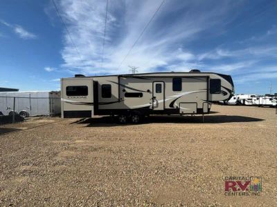 2018 Keystone RV Cougar — photo 7 view
