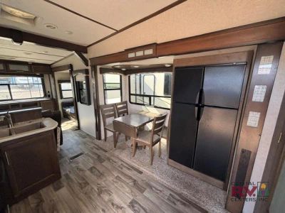 2018 Keystone RV Cougar — photo 12 view