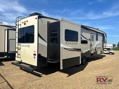 2018 Keystone RV Cougar — engine compartment view