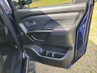 2024 Nissan Titan — photo 30 view