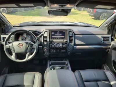 2024 Nissan Titan — photo 23 view