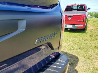 2024 Nissan Titan — photo 7 view