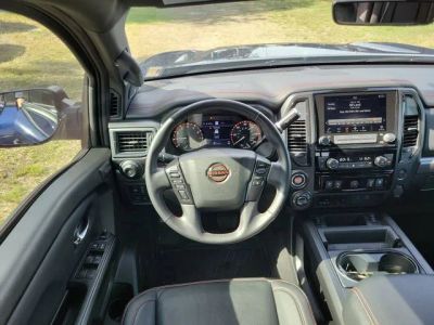 2024 Nissan Titan — photo 24 view