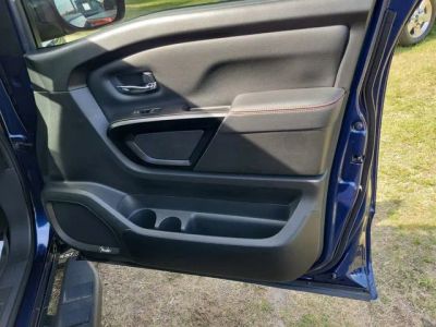 2024 Nissan Titan — photo 34 view