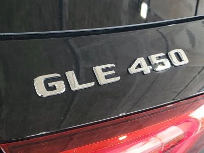 2022 Mercedes-Benz GLE — detail view