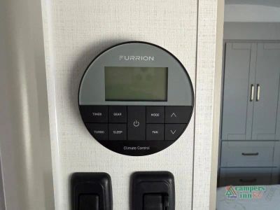 2027 Brinkley Model Z — photo 41 view