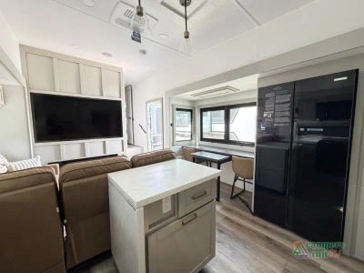 2027 Brinkley Model Z — photo 11 view