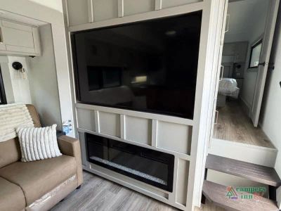 2027 Brinkley Model Z — photo 26 view