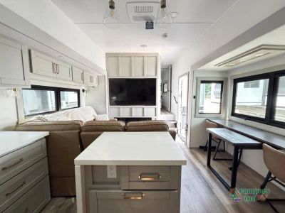 2027 Brinkley Model Z — photo 12 view