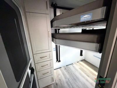 2027 Brinkley Model Z — photo 24 view