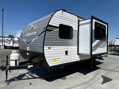 2025 Jayco Jay Flight SLX - Photo 2