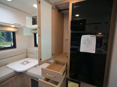 2027 Thor Motor Coach CHATEAU — photo 21 view